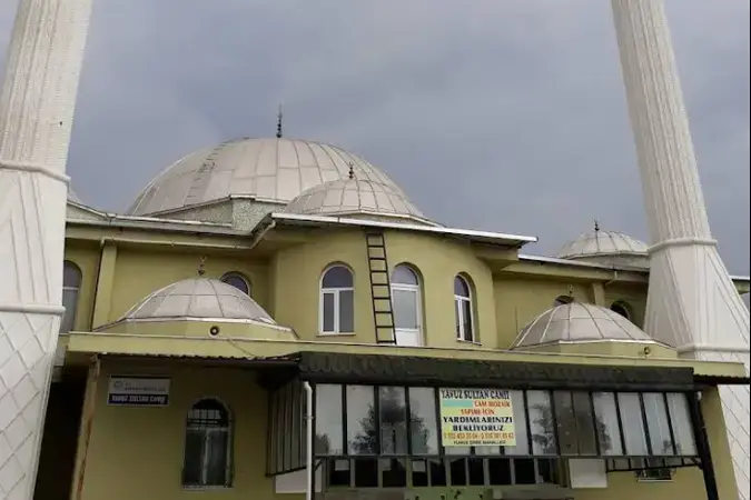 İzmir Bornova Yavuz Sultan Selim Cami kapak görseli