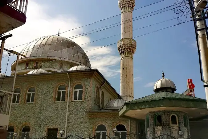 İzmir Bornova Yeşilçam Cami kapak görseli