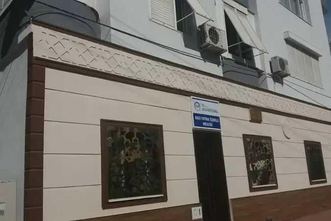 İzmir Buca Hacı Fatma Özmilli Mescidi kapak görseli