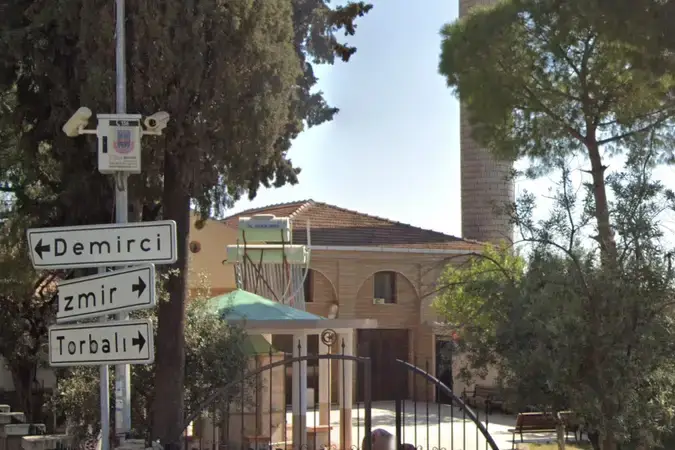 İzmir Buca Karaağaç Köyü Cami kapak görseli