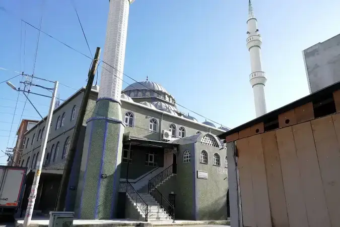 İzmir Buca Sultan Fatih Cami kapak görseli