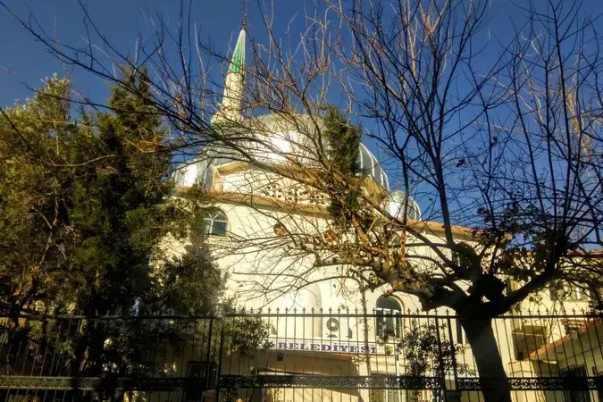 İzmir Buca Ufuk Cami kapak görseli