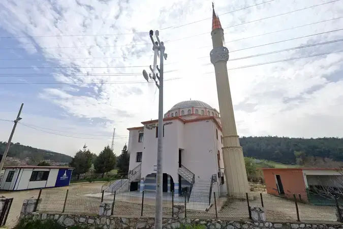 İzmir Buca Yıldızlar Cami kapak görseli
