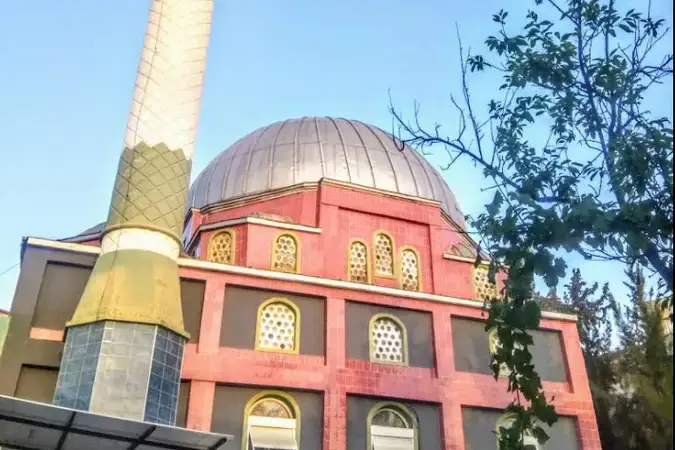 İzmir Çiğli Esentepe Cami kapak görseli