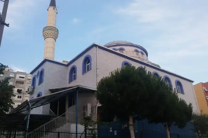 İzmir Çiğli Hacı Aladdin Top Cami kapak görseli