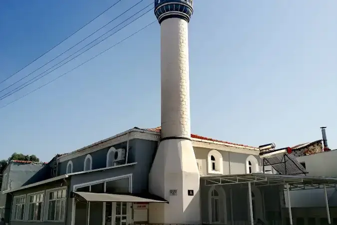 İzmir Çiğli Sasalı Mahallesi Cami kapak görseli