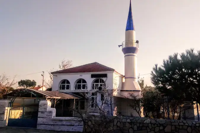 İzmir Dikili Çandarlı Adal Cami kapak görseli
