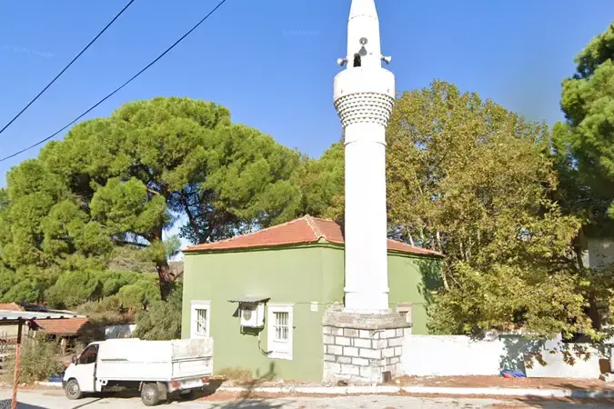 İzmir Dikili Kocaoba Köyü Cami kapak görseli