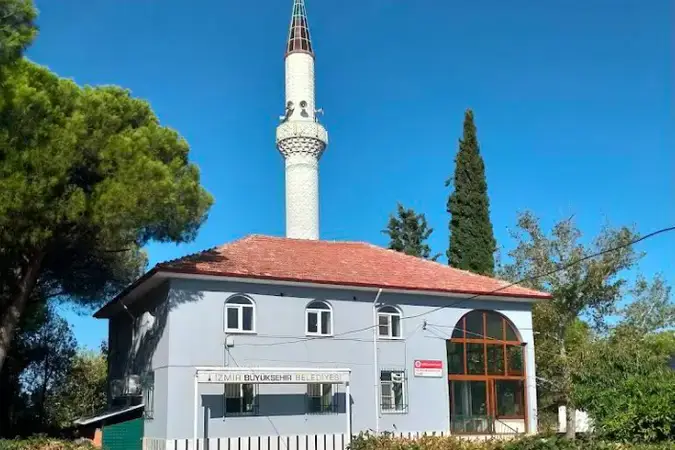 İzmir Dikili İslamlar Köyü Cami kapak görseli