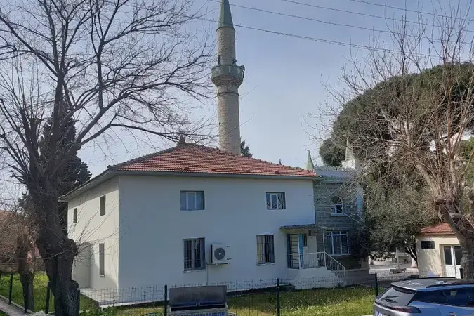 İzmir Foça Eski Bağarası Cami kapak görseli