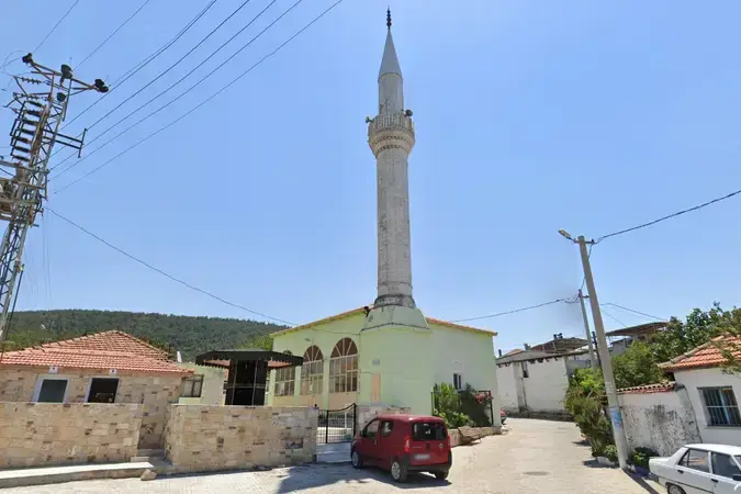 İzmir Foça Yeniköy Cami kapak görseli