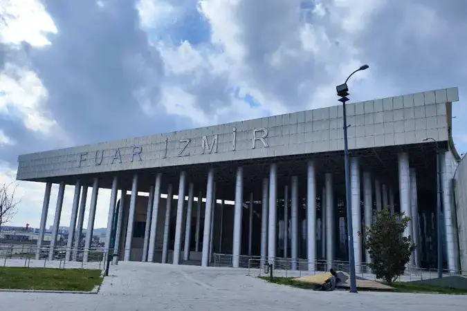 İzmir Gaziemir Fuar İzmir Mescidi kapak görseli