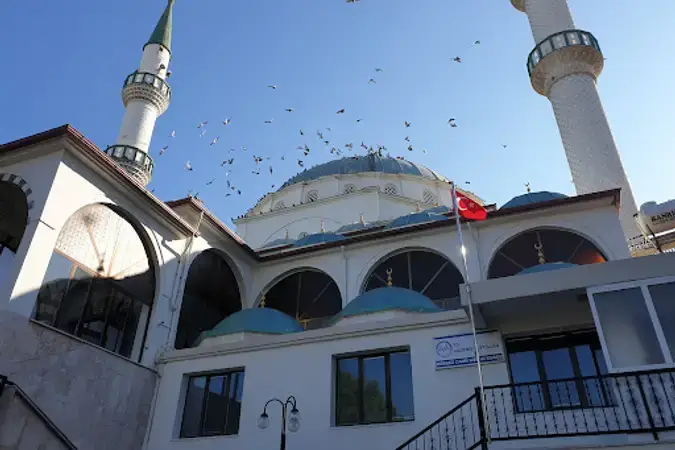 İzmir Gaziemir Merkez Cami kapak görseli
