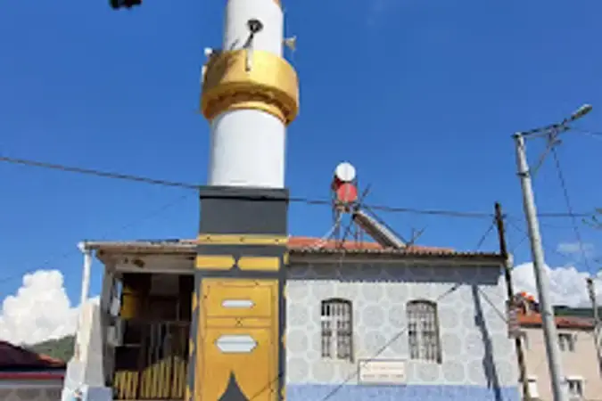 İzmir Güzelbahçe Aşağı Çarşı Cami kapak görseli