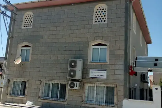 İzmir Güzelbahçe Güler Cami kapak görseli