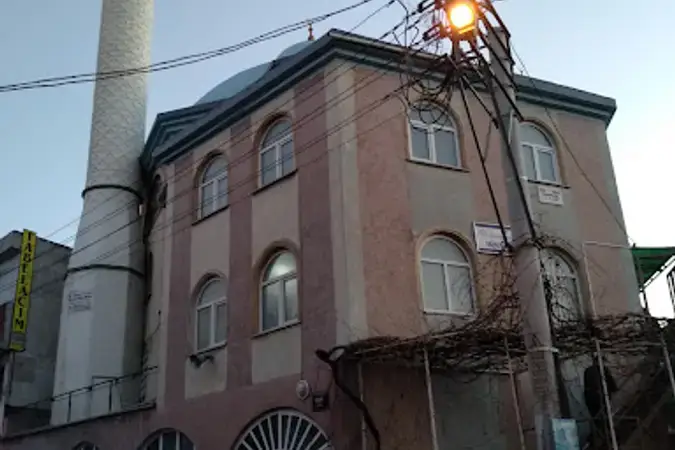 İzmir Karabağlar Mina Cami kapak görseli