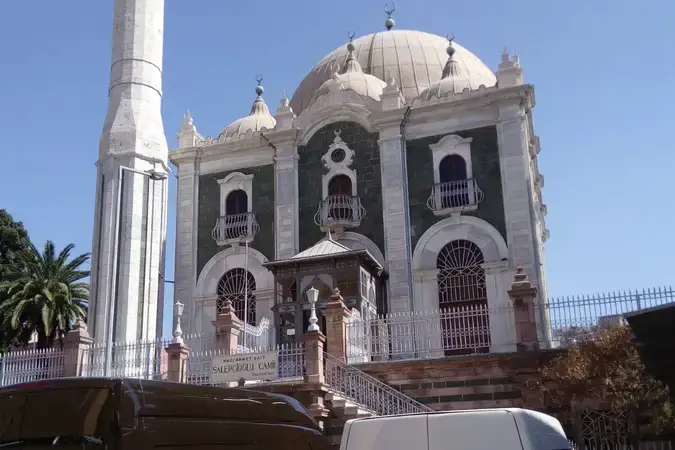 İzmir Karabağlar Büyük Hatay Cami kapak görseli