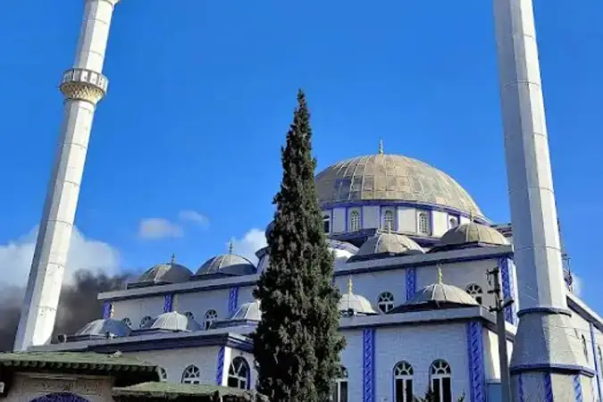 İzmir Karabağlar Kaymakkuyu Cami kapak görseli
