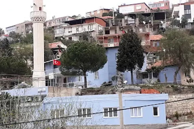 İzmir Karabağlar Limontepe Ömerül Faruk Camii kapak görseli