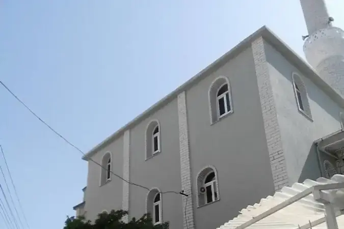 İzmir Karabağlar Yunus Emre Cami kapak görseli