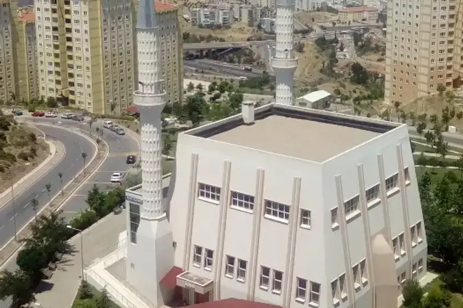 İzmir Karabağlar Yaşar Kemal Mahallesi Toki Cami kapak görseli