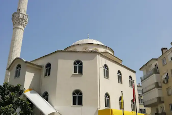 İzmir Karşıyaka Gülbahçe Camii kapak görseli