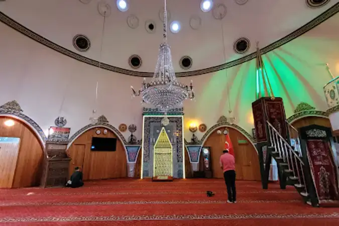 İzmir Karşıyaka Kemal Paşa Cami kapak görseli