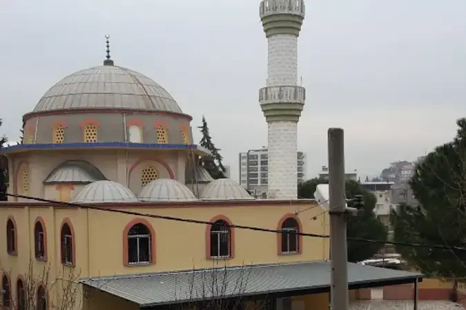 İzmir Karşıyaka Örnekköy Dizdar Camii kapak görseli