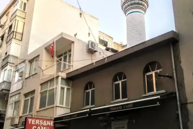 İzmir Karşıyaka Tersane Cami kapak görseli