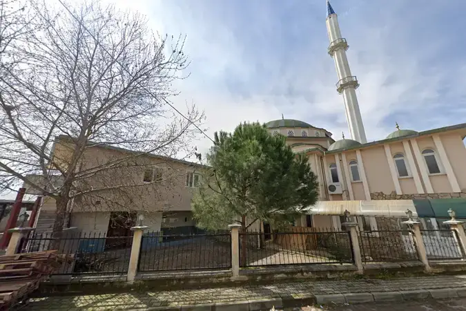 İzmir Kemalpaşa Hilaliye Cami kapak görseli