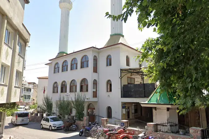 İzmir Kemalpaşa Soğukpınar Cami (Terzi Sadık Cami) kapak görseli
