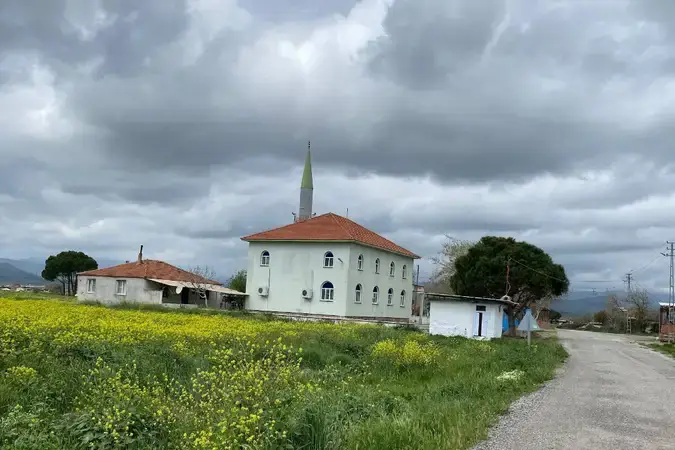 İzmir Kınık Yayakent Araplıovası Cami kapak görseli