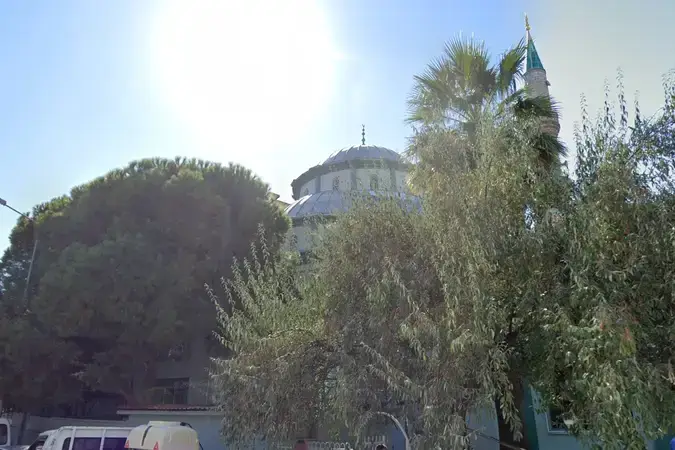 İzmir Kınık Kubbeli Cami kapak görseli