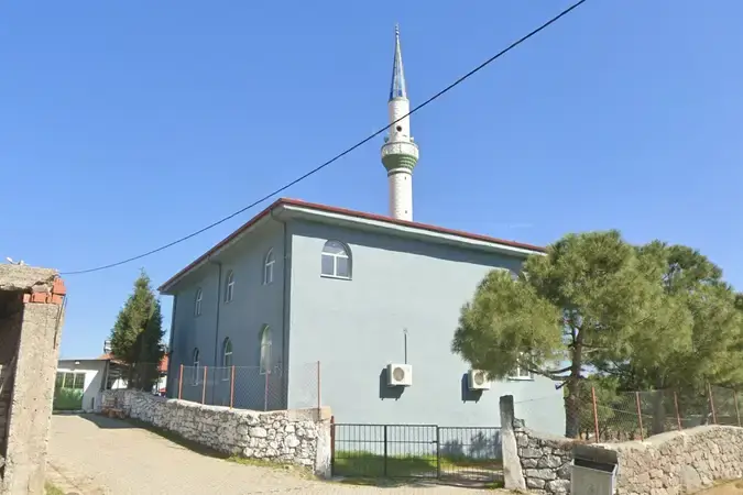 İzmir Kınık Örtülü Köyü Yeni Cami kapak görseli