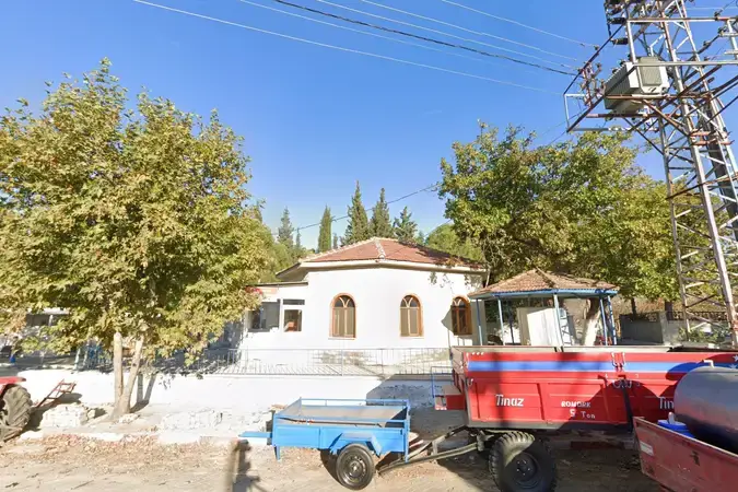 İzmir Kınık Poyracık Mezarlık Mescidi kapak görseli