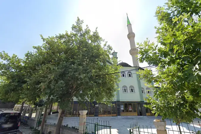 İzmir Kınık Poyracık Mahallesi Köşkdüzü Cami kapak görseli