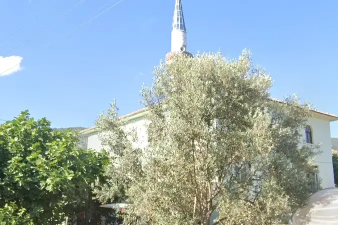 İzmir Kiraz Çömlekçi Merkez Cami kapak görseli