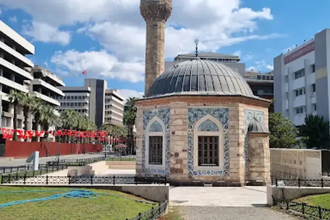 İzmir Konak Konak Yalı Cami kapak görseli