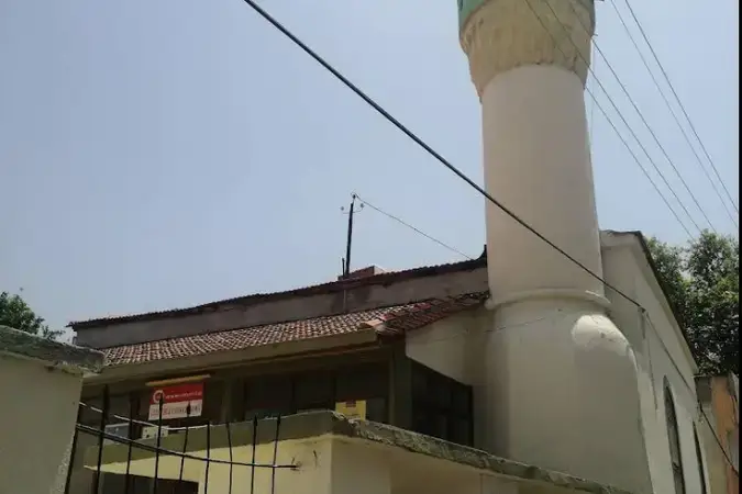 İzmir Menemen Cezayirli Cami kapak görseli