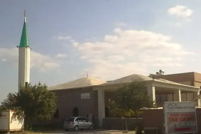 İzmir Menemen Yıldırım Mahallesi Taş Cami kapak görseli