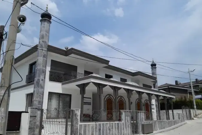 İzmir Narlıdere Liman Reis Cami kapak görseli