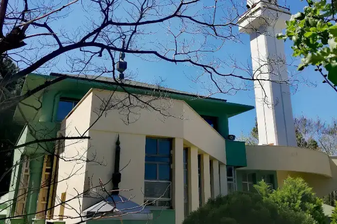 İzmir Narlıdere Uğurlu Cami kapak görseli