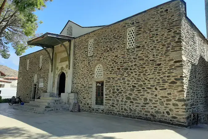 İzmir Ödemiş Birgi Mahallesi Ulu Cami - Aydınoğlu Mehmet Bey Cami kapak görseli