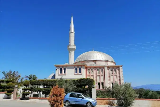 İzmir Seferihisar Atatürk Mahallesi Şerif Mustafa Soner Cami kapak görseli