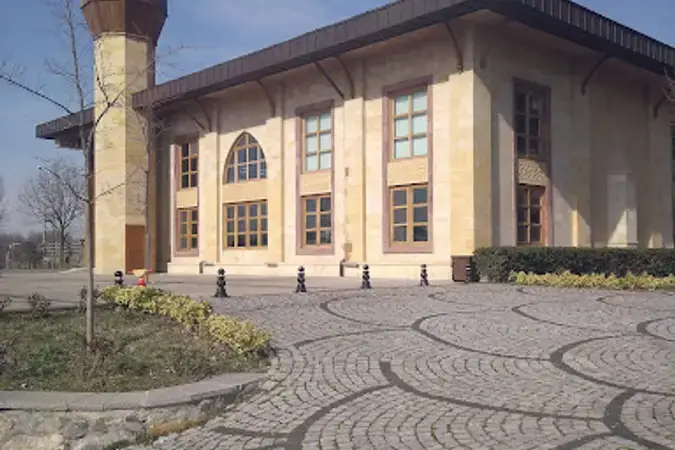 Kocaeli Başiskele Karaosmanoğlu Hafız Muharrem Cami kapak görseli