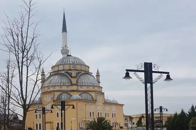 Kocaeli Başiskele Kullar Merkez Cami kapak görseli