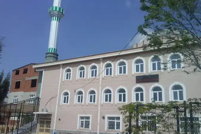 Kocaeli Çayırova Güzeltepe Garipler Cami kapak görseli