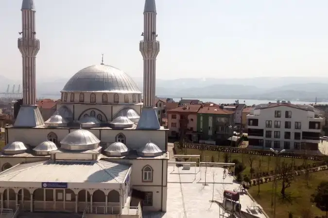 Kocaeli Derince Gazi Osman Paşa Cami kapak görseli