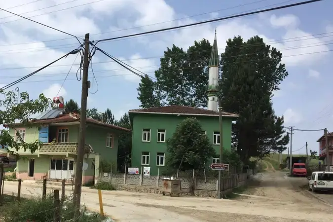 Kocaeli Derince Karagöllü Mahallesi Süver Cami kapak görseli