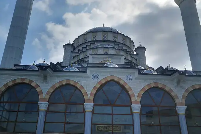 Kocaeli Gebze Şehitler Cami kapak görseli